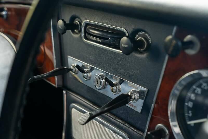 Immagine 24/50 di Austin-Healey 3000 Mk III (BJ8) (1967)