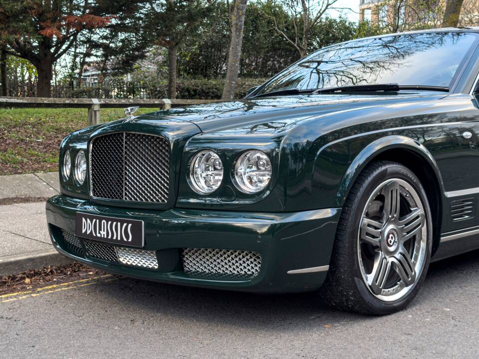 Bild 7/22 von Bentley Brooklands (2008)