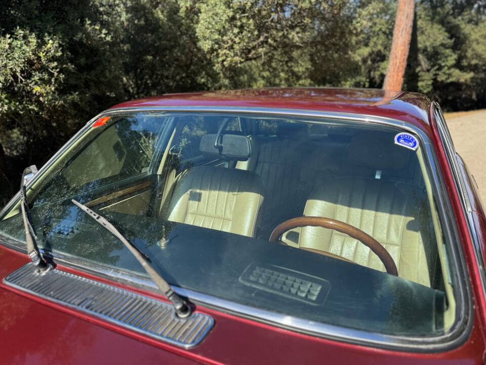 Immagine 32/41 di Jaguar XJ 12 (1990)