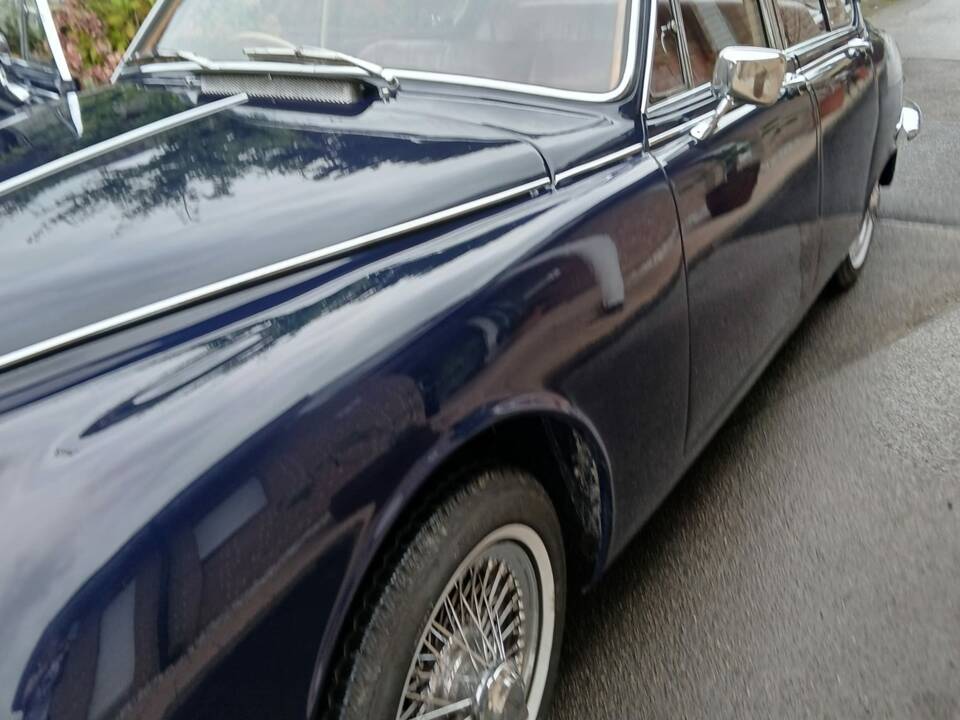 Immagine 6/6 di Jaguar S-Type 3.4 (1967)