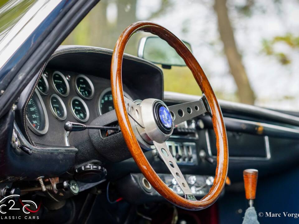 Image 45/63 of Maserati Mistral 4000 (1966)