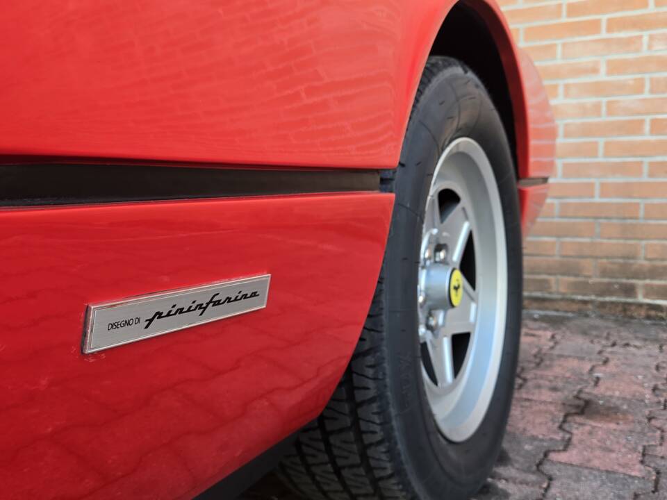 Image 36/95 of Ferrari 308 GTBi Quattrovalvole (1984)