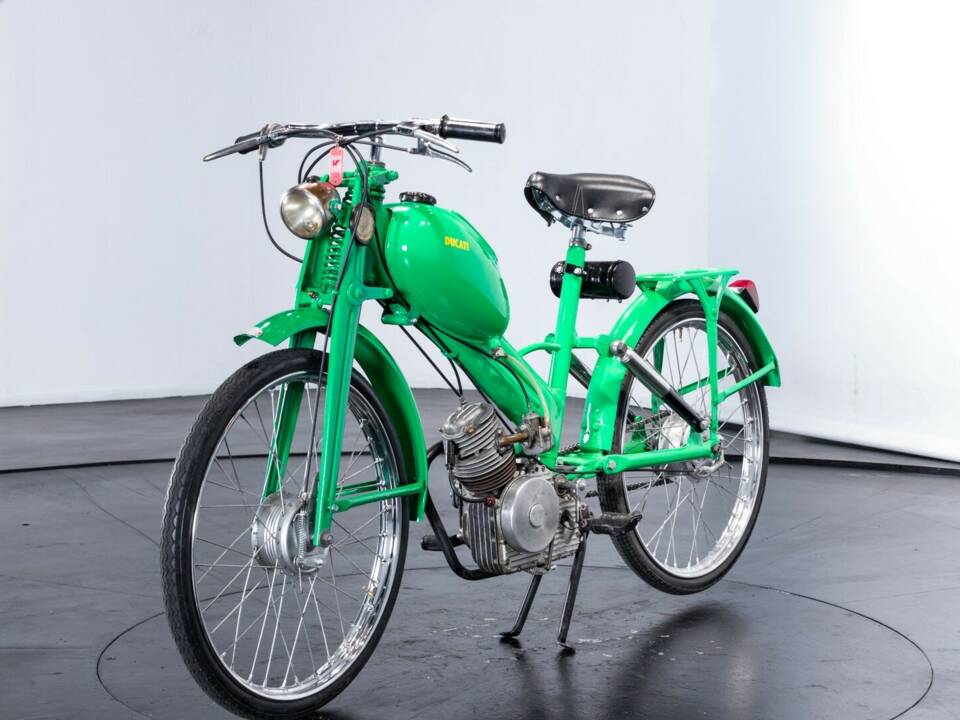 Image 39/44 of Ducati Cucciolo (1951)