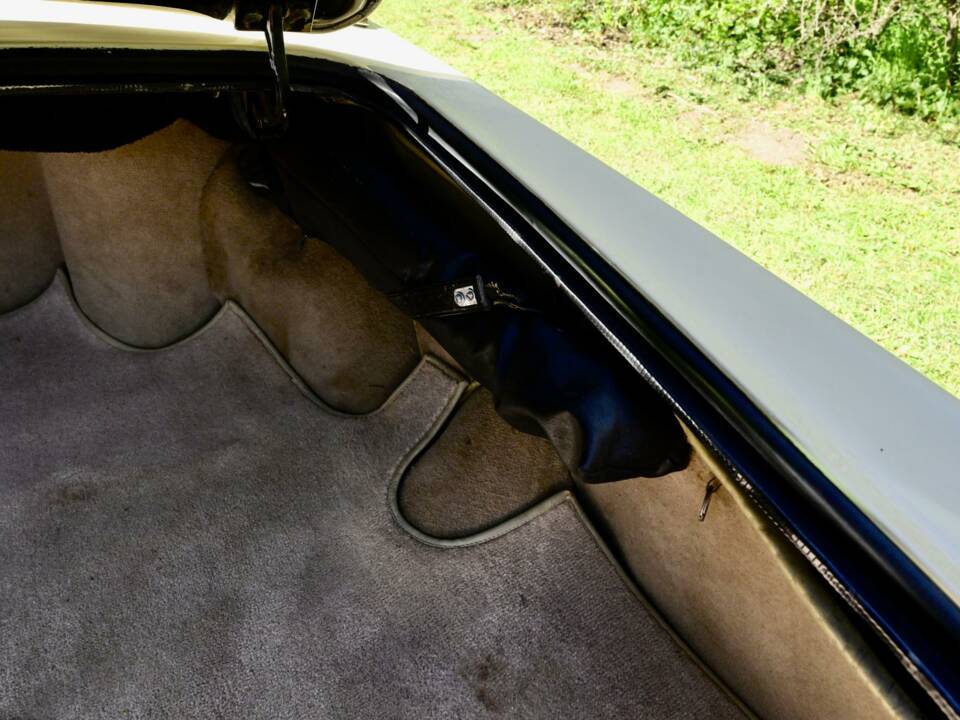 Bild 30/50 von Rolls-Royce Silver Shadow I (1977)