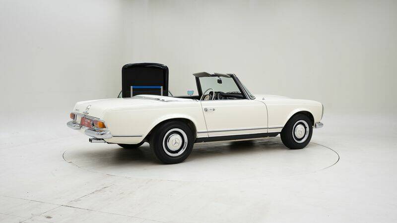 Image 2/15 of Mercedes-Benz 280 SL (1969)
