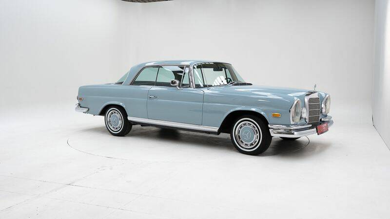 Image 3/15 of Mercedes-Benz 280 SE (1968)