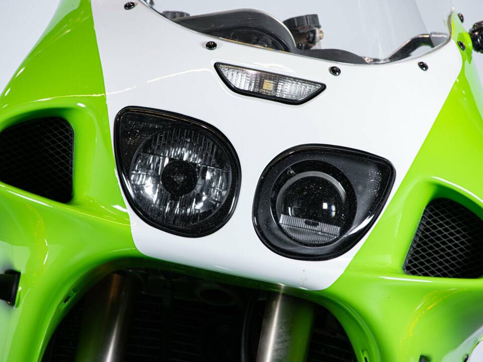 Afbeelding 38/50 van Kawasaki Ninja 750 ZX-7R (1996)