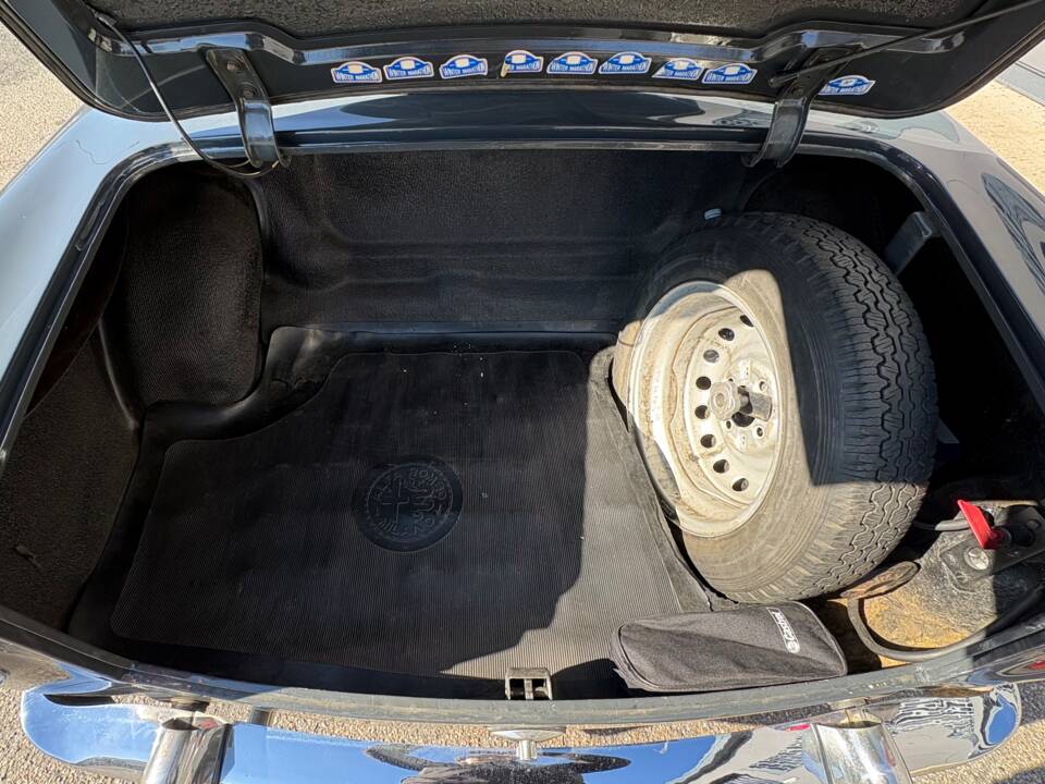 Image 14/25 of Alfa Romeo Giulietta TI (1961)