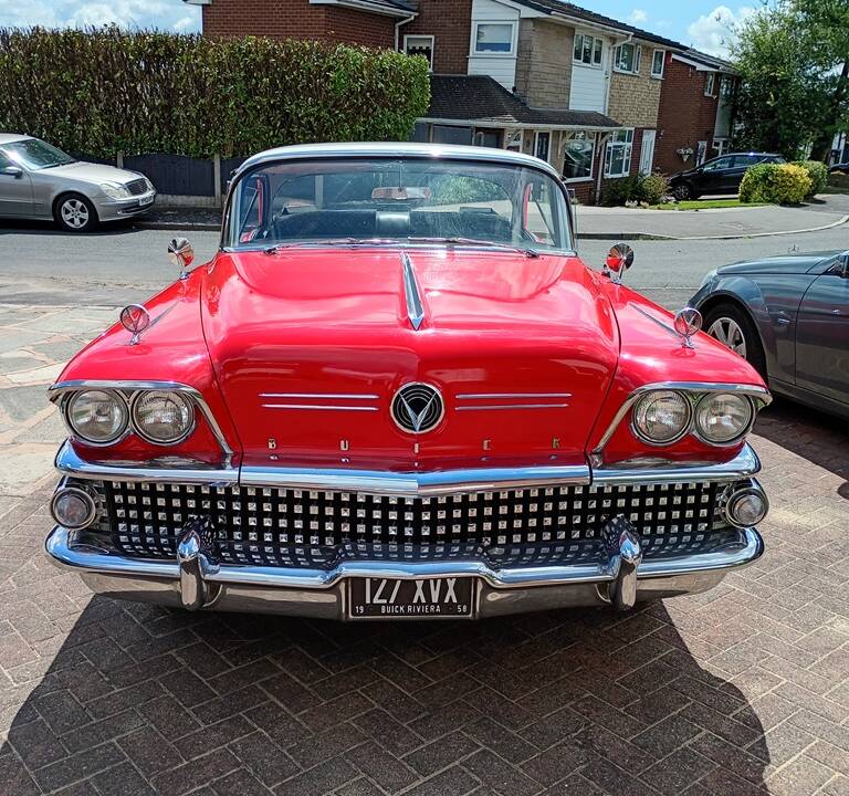 Afbeelding 1/52 van Buick Special Riviera Coupé (1958)