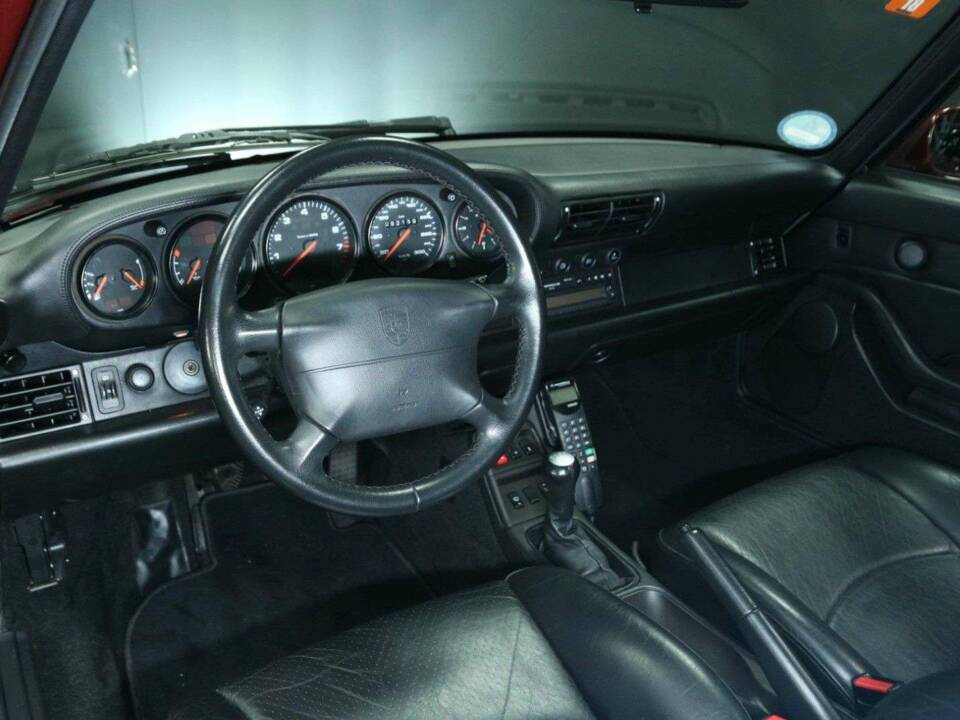 Image 17/50 de Porsche 911 Carrera 4S (1996)