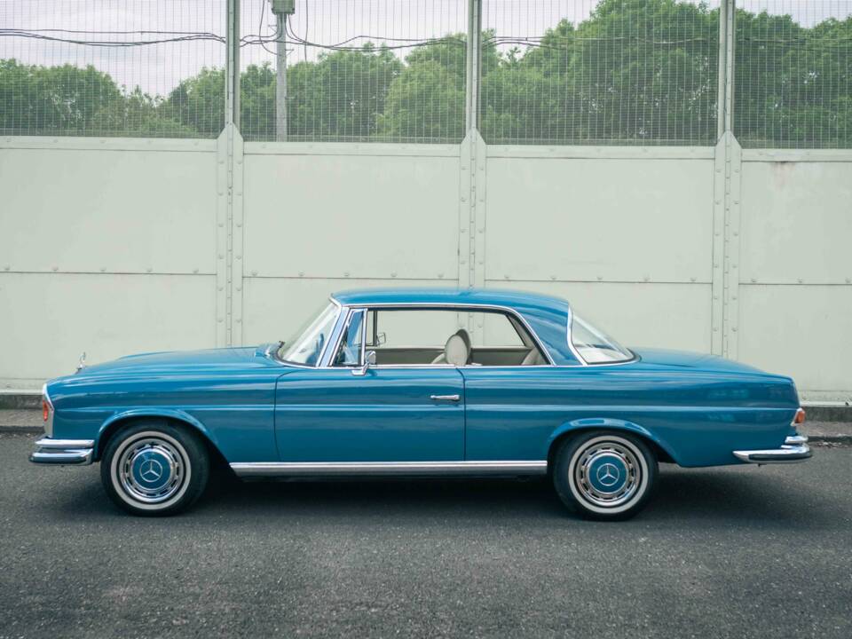 Bild 8/54 von Mercedes-Benz 280 SE 3,5 (1968)