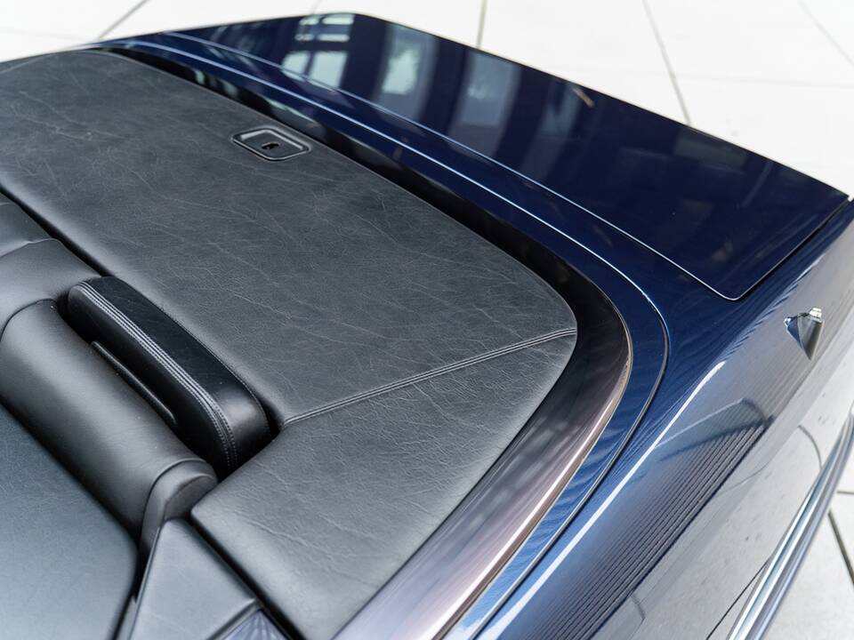 Image 18/45 of Mercedes-Benz E 220 (1995)
