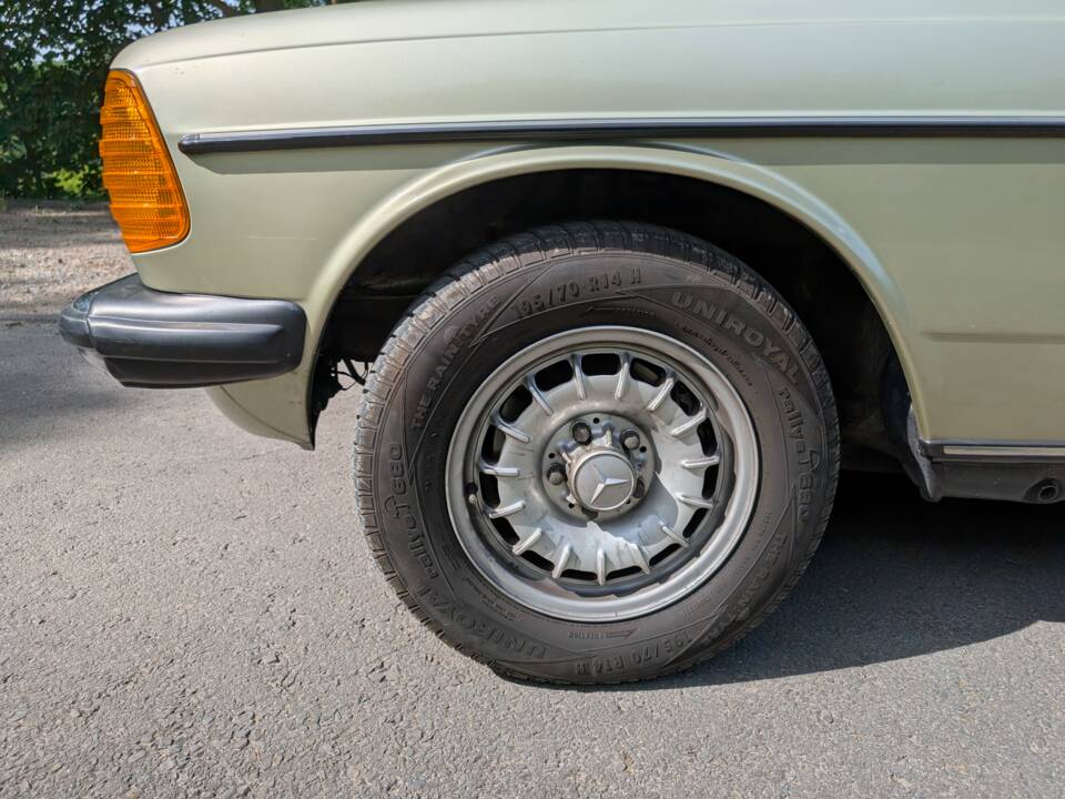 Bild 8/35 von Mercedes-Benz 300 TD Turbodiesel (1985)