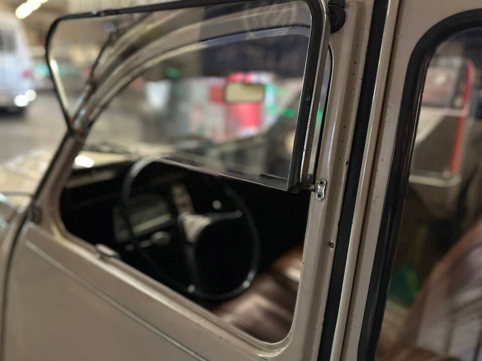 Afbeelding 3/17 van Citroën 2 CV 6 (1972)