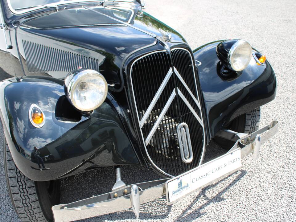 Image 9/50 of Citroën Traction Avant 11 Familiale (1955)