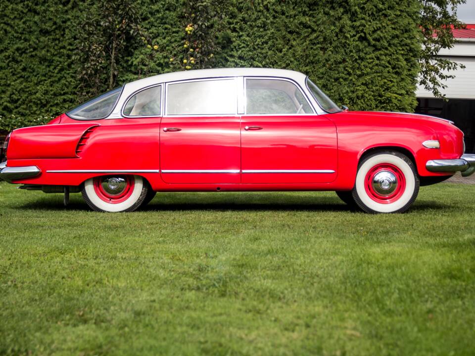 Image 4/34 of Tatra 603 Tatraplan (1957)