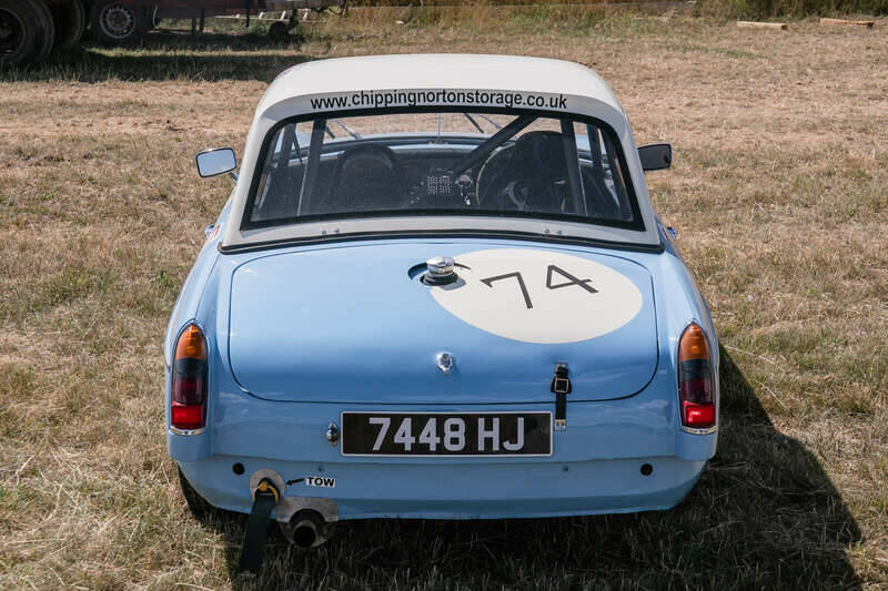 Immagine 7/41 di MG MGB (1963)
