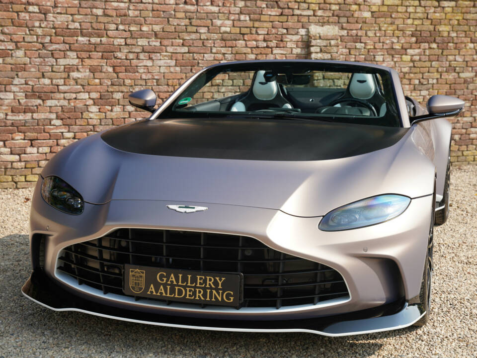 Image 40/50 of Aston Martin V8 Vantage Roadster (2023)