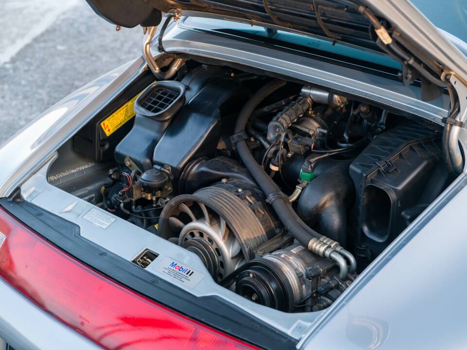 Bild 23/27 von Porsche 911 Carrera (1994)