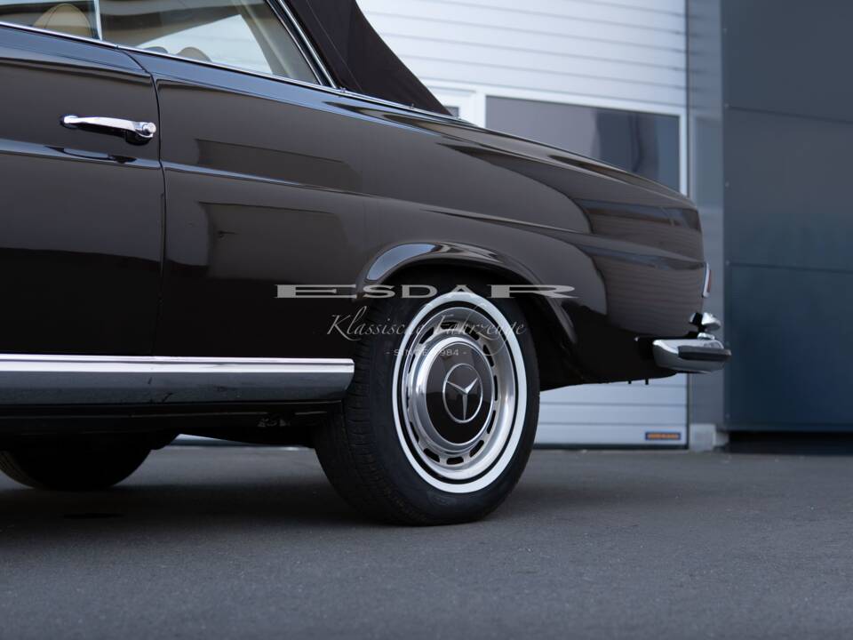 Bild 29/37 von Mercedes-Benz 280 SE (1969)