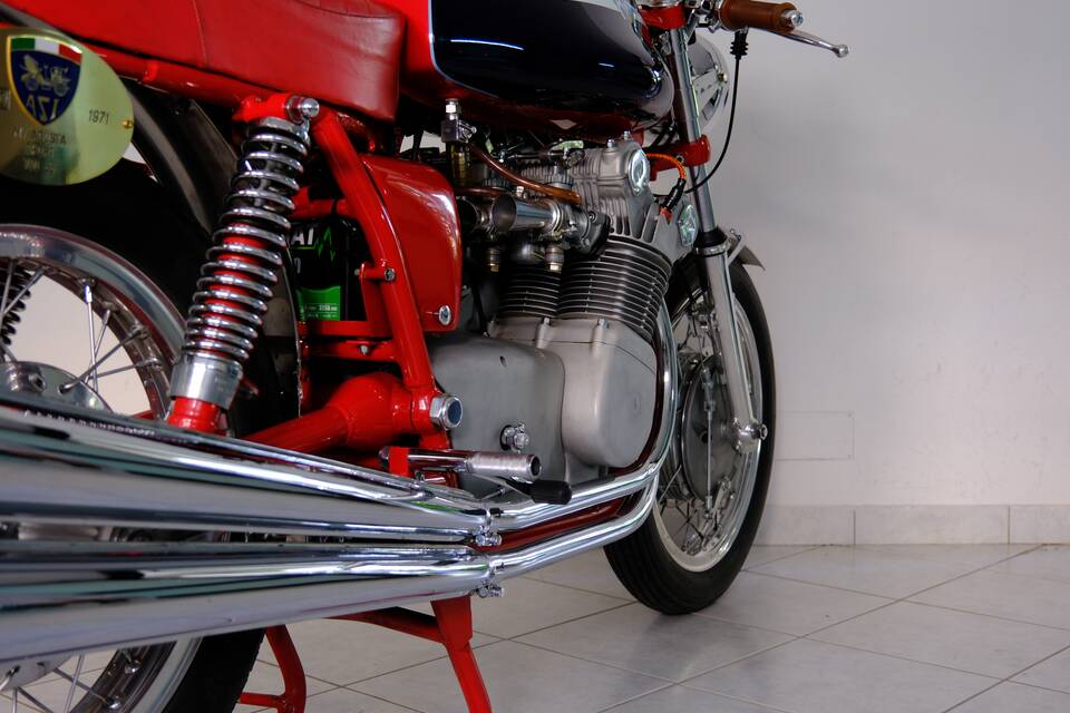Image 96/99 of MV Agusta 750 Sport (1971)