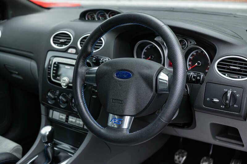 Image 31/50 of Ford Focus RS (2010)