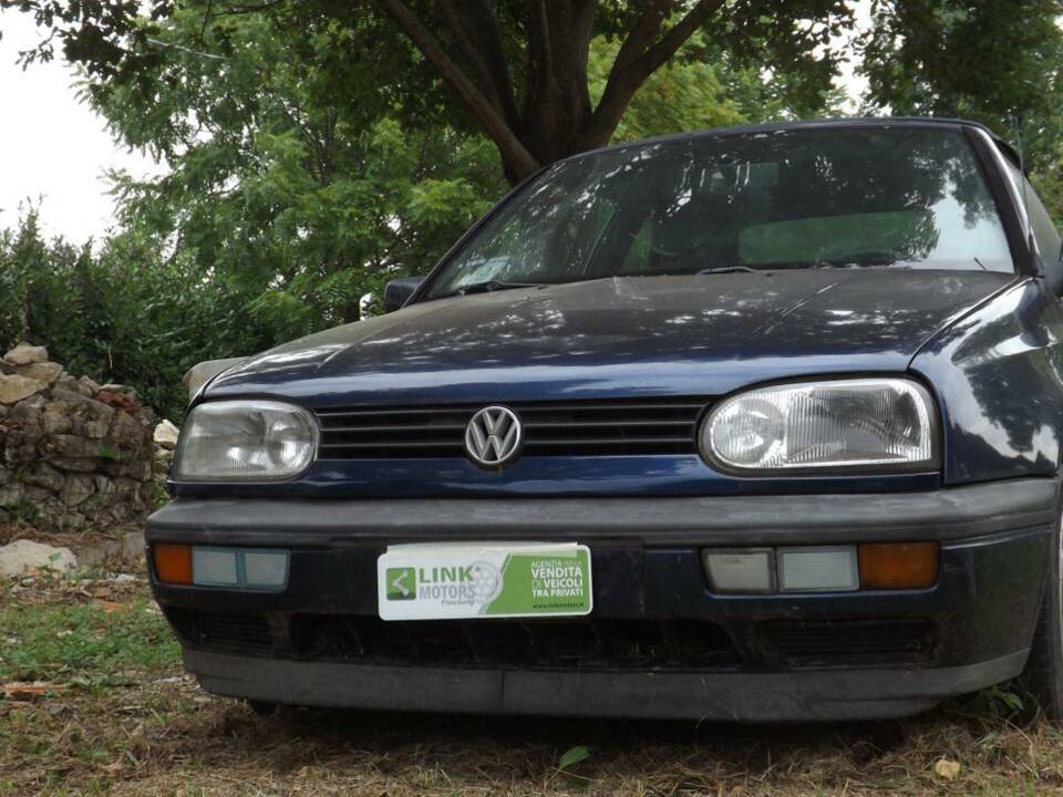 Image 3/50 of Volkswagen Golf III Cabrio 1.6 (1996)