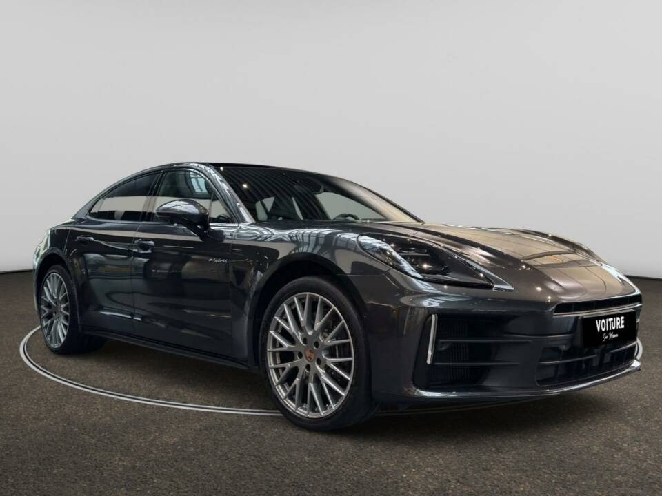 Image 3/10 of Porsche Panamera 4 E-Hybrid (2024)
