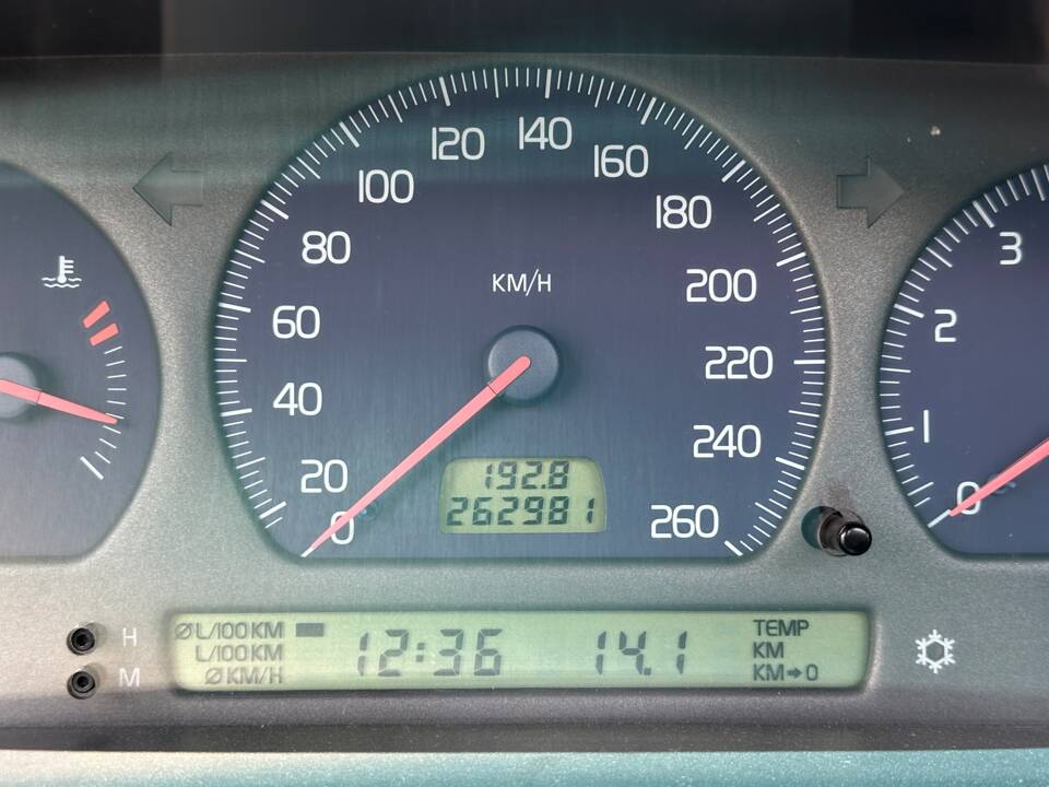 Afbeelding 36/59 van Volvo V70 R AWD (1997)