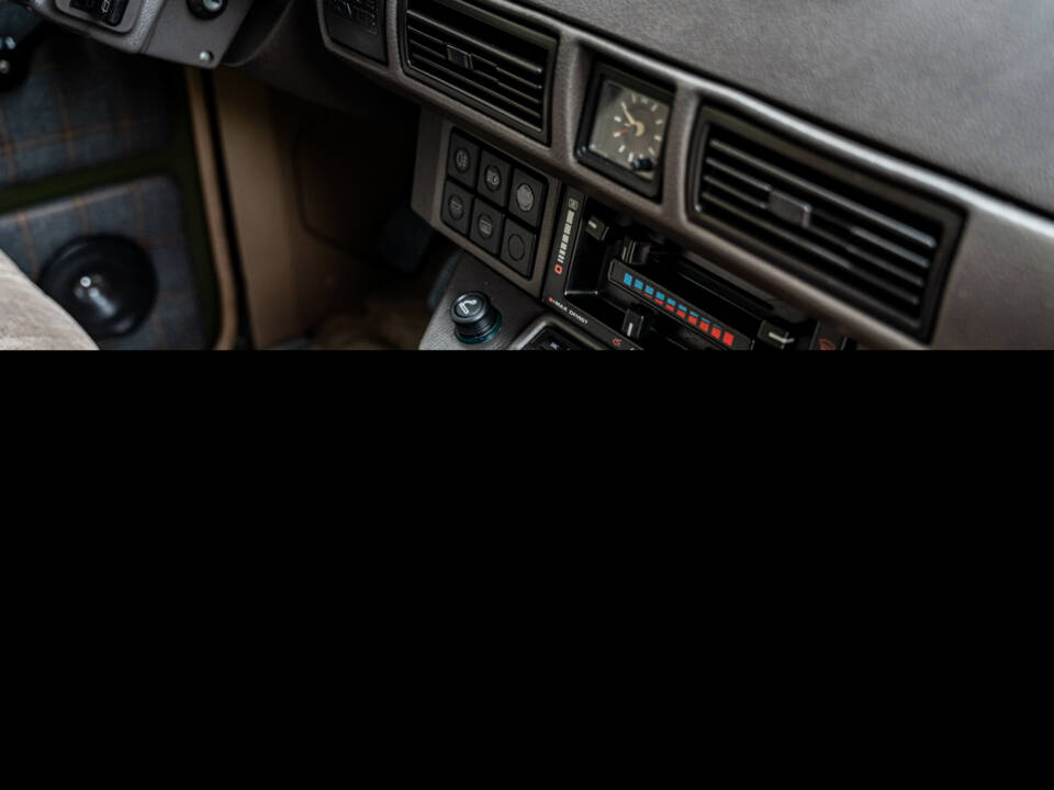 Image 22/36 of Land Rover Range Rover Classic EFI (1989)