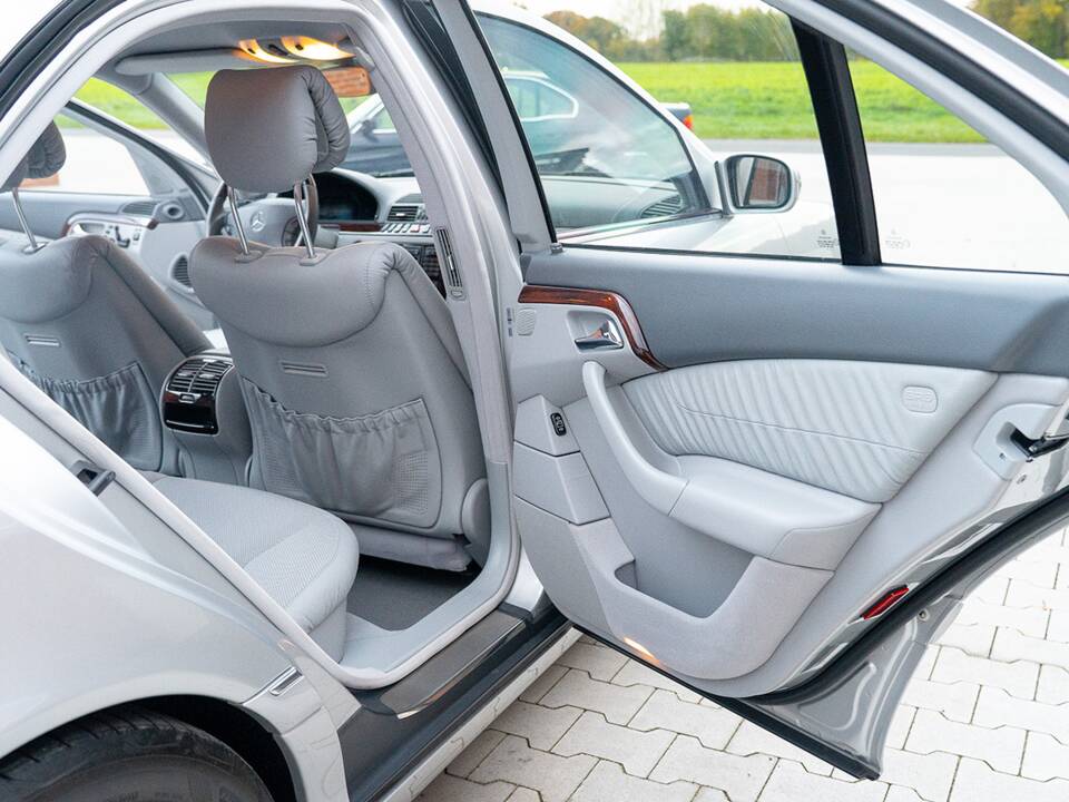 Afbeelding 29/45 van Mercedes-Benz S 55 AMG (2000)