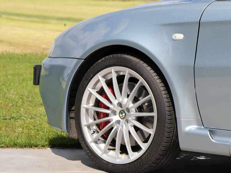 Bild 39/50 von Alfa Romeo 147 3.2 GTA (2005)