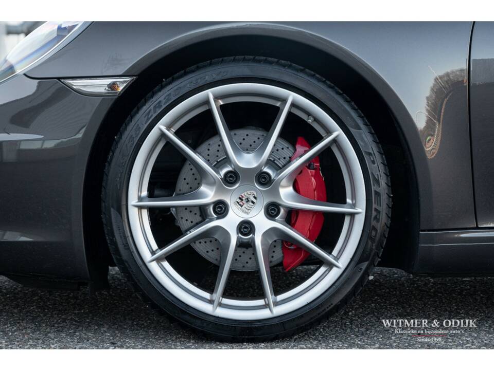 Afbeelding 30/38 van Porsche 911 Carrera 4S (WLS) (2012)