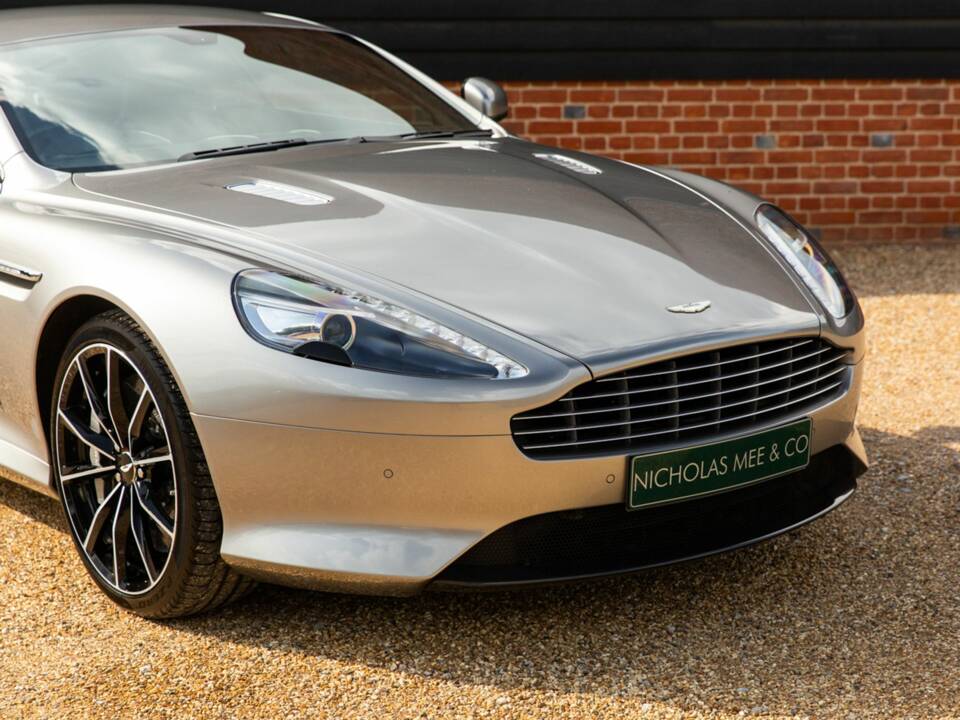 Image 31/50 of Aston Martin DB 9 GT (2015)