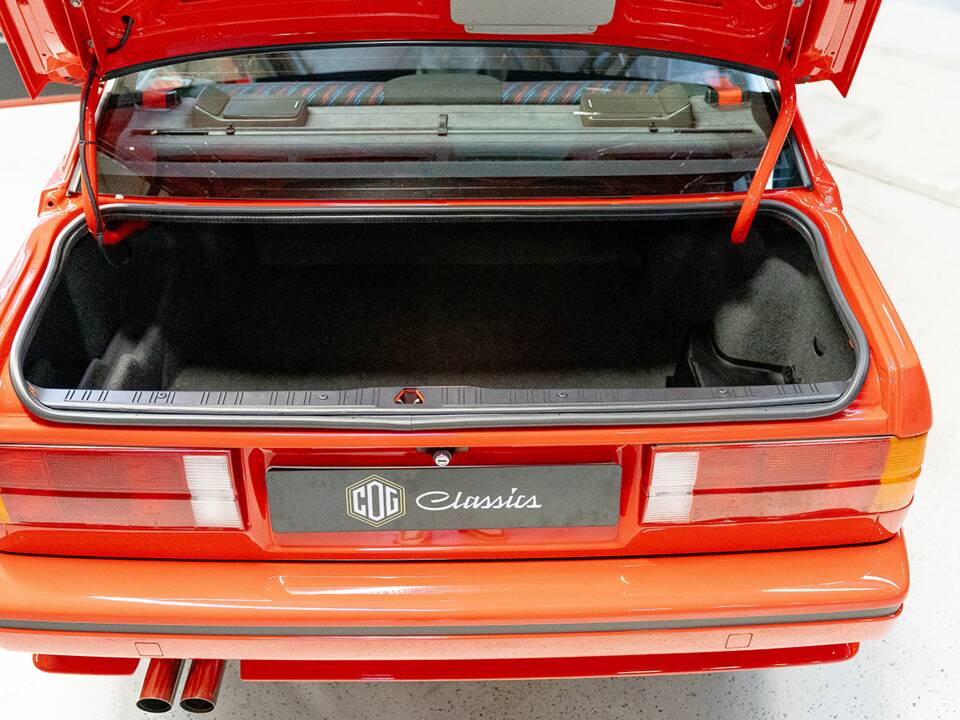 Bild 27/34 von BMW M3 Sport Evo (1990)