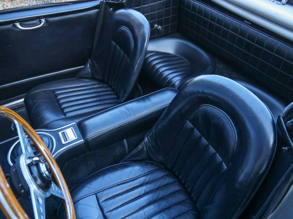 Imagen 43/50 de Austin-Healey 3000 Mk III (BJ8) (1967)