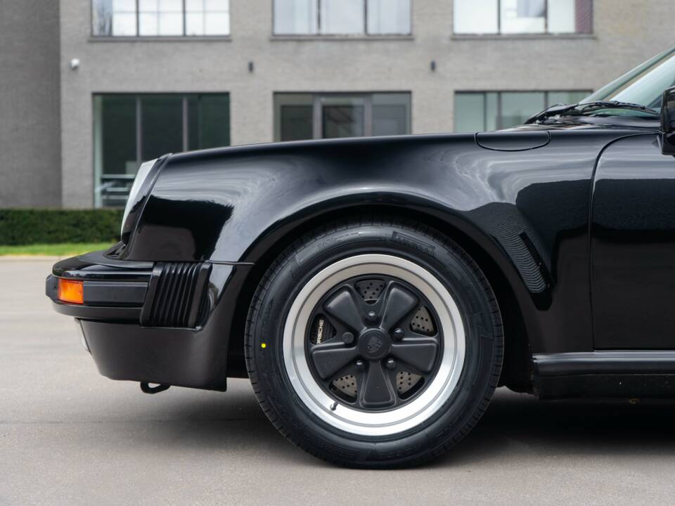 Imagen 19/32 de Porsche 911 Speedster 3.2 (1989)