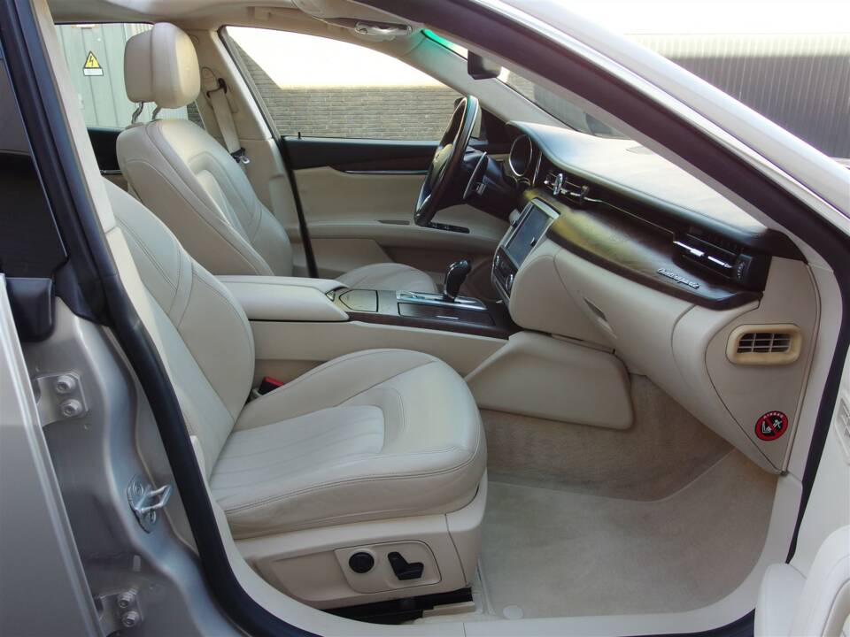 Image 53/99 of Maserati Quattroporte GTS (2014)