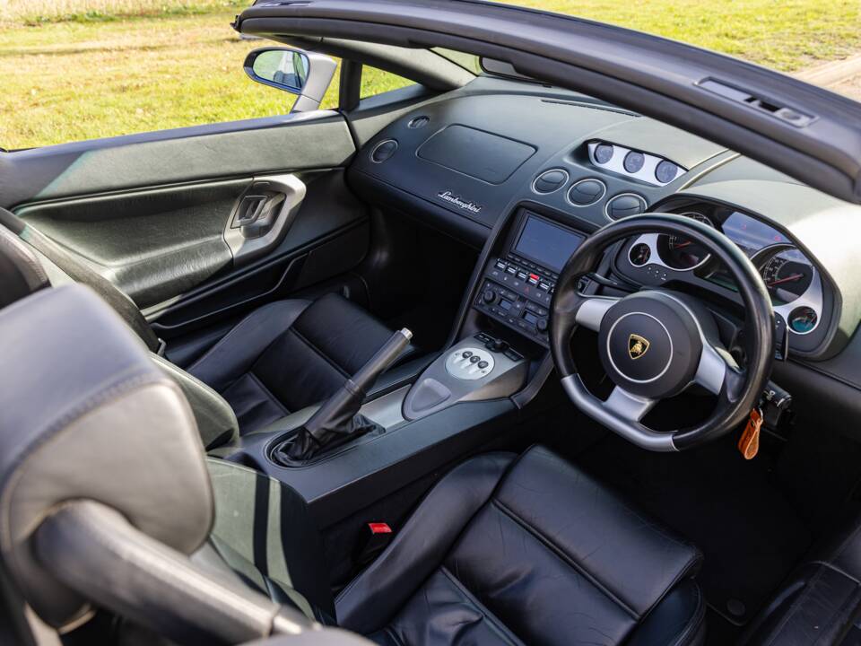 Immagine 42/49 di Lamborghini Gallardo Spyder (2007)
