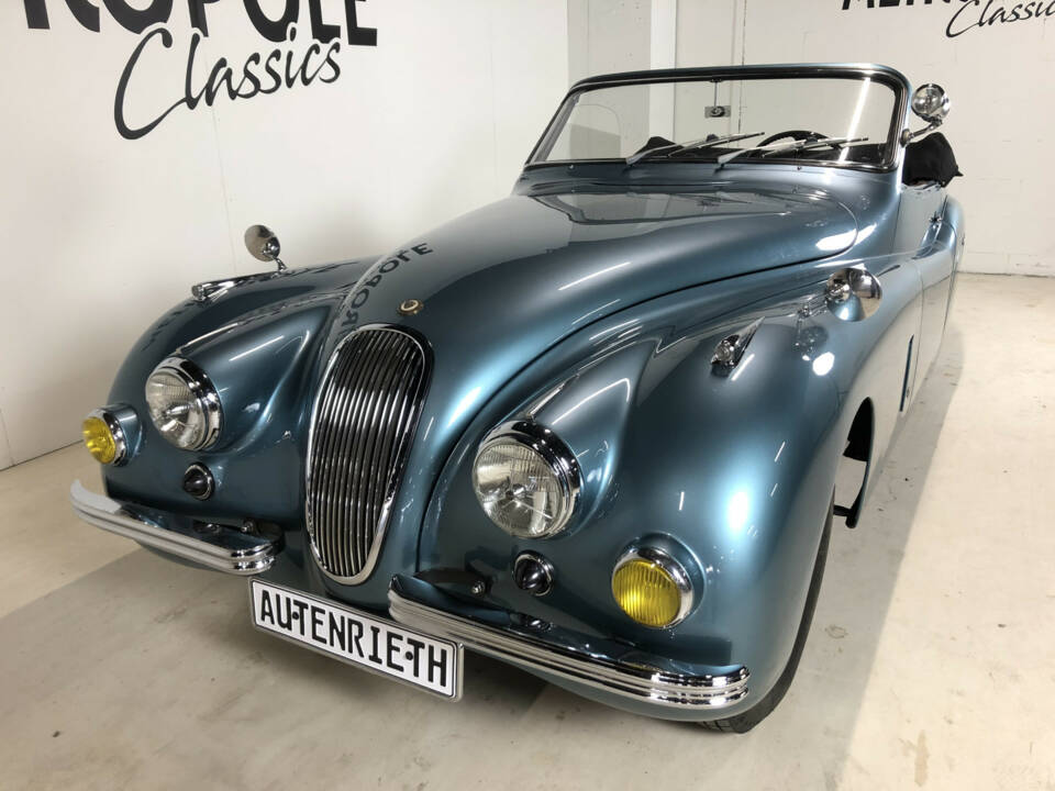 Image 12/35 of Jaguar XK 120 OTS (1951)