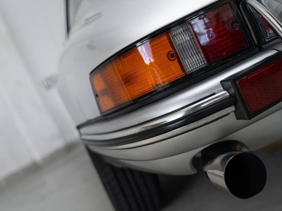 Image 36/41 de Porsche 911 2.4 E (1973)