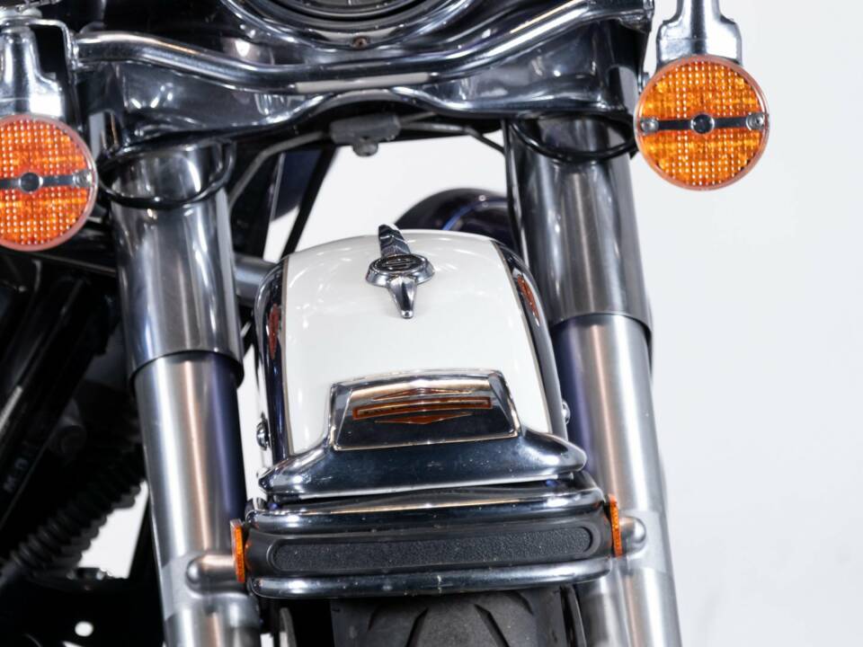 Image 25/50 de Harley-Davidson DUMMY (2010)