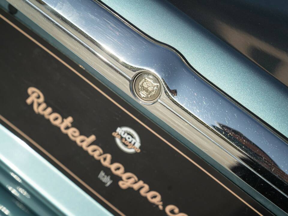 Bild 24/50 von Jaguar XJ 8 Executive (1997)