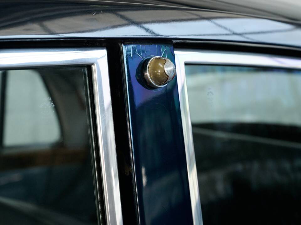 Image 10/50 of Bentley S 3 (1964)