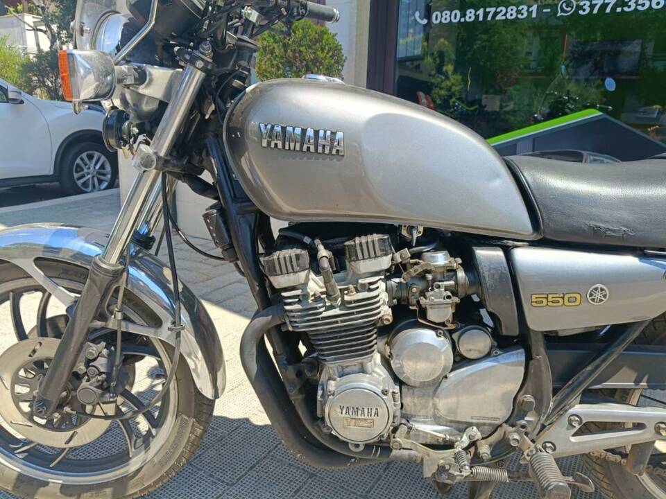 Image 7/37 of Yamaha XZ 550 (1985)