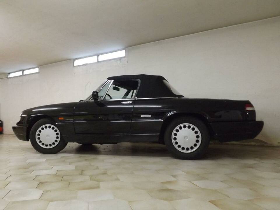 Bild 7/50 von Alfa Romeo 1.6 Spider (1991)