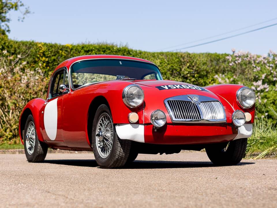 Image 1/50 de MG MGA 1500 (1957)