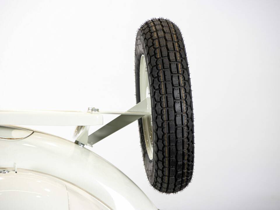 Afbeelding 19/50 van Piaggio Vespa 150 "Struzzo" VL (1956)