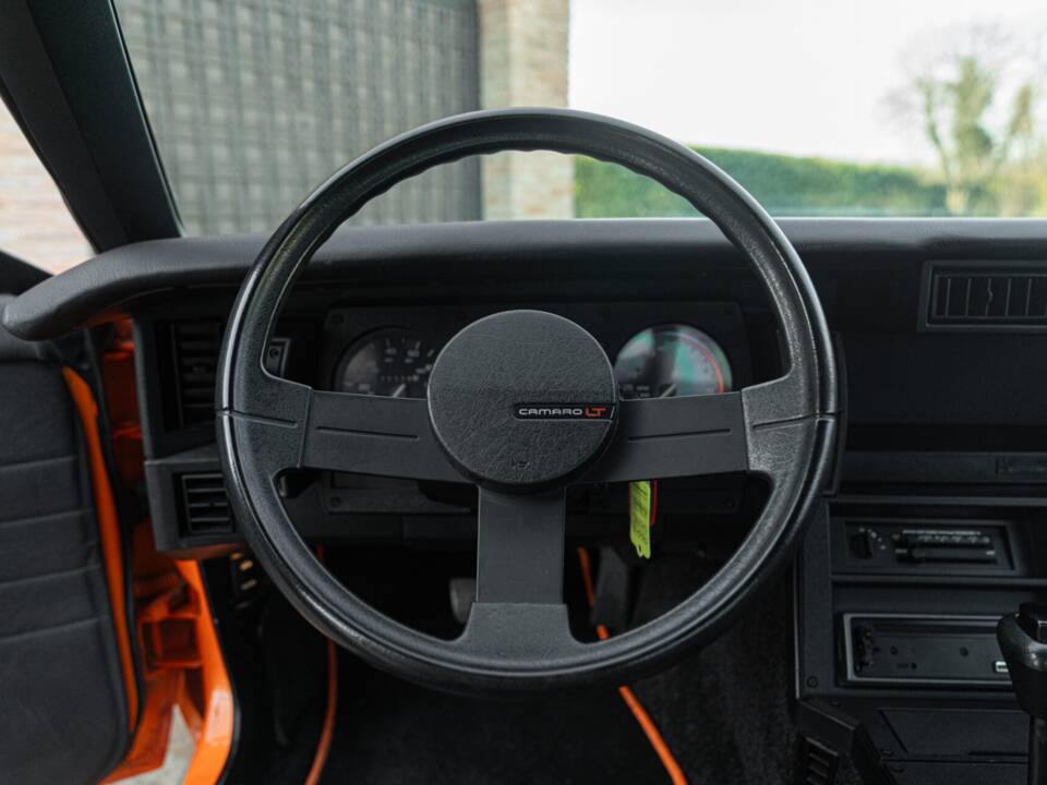 Bild 49/50 von Chevrolet Camaro Z28 (1992)