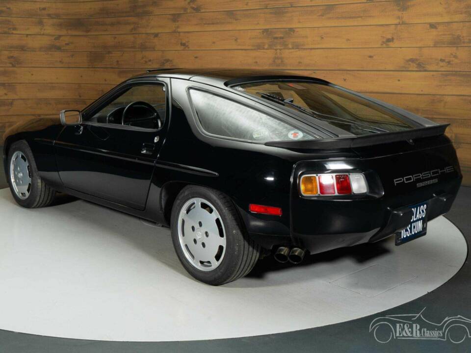 Bild 28/35 von Porsche 928 S (1986)
